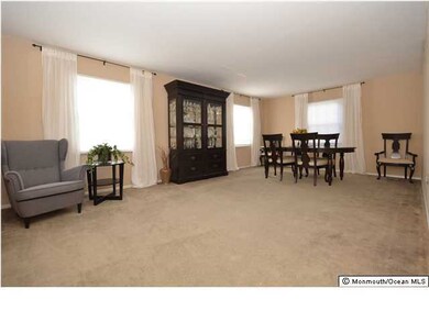 17 Avondale Ln, Matawan, NJ 07747 - photo 2