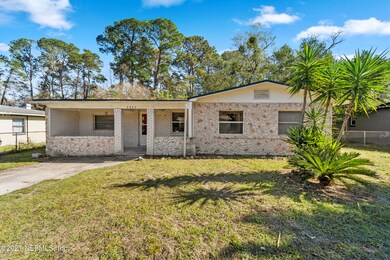 3853 Packard Dr, Jacksonville, FL 32246 - photo 2