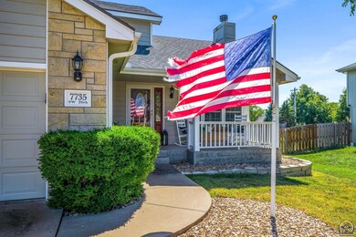 7735 SW 26th St, Topeka, KS 66614 - photo 6