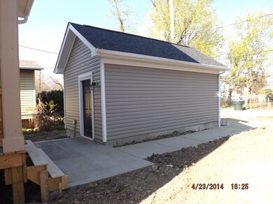 2140 Garage