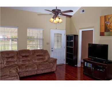 Den/Family/Great Room. Cathedrial ceiling, hardwoo
