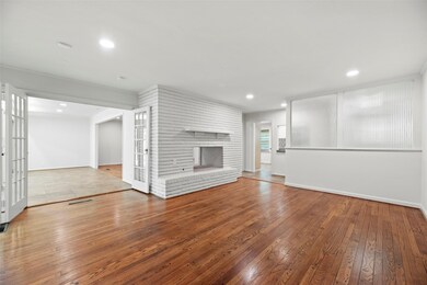 8408 Lofland Dr, Houston, TX 77055 - photo 7