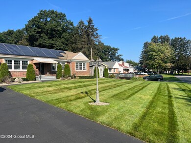 12 Juracka Pkwy, Schenectady, NY 12306 - photo 2