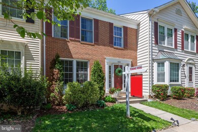 10614 Alison Dr, Burke, VA 22015 - photo 3