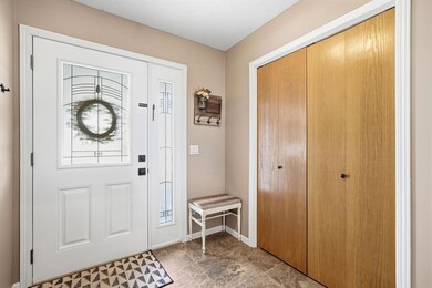 5915 Yucca Ln N, Plymouth, MN 55446 - photo 4