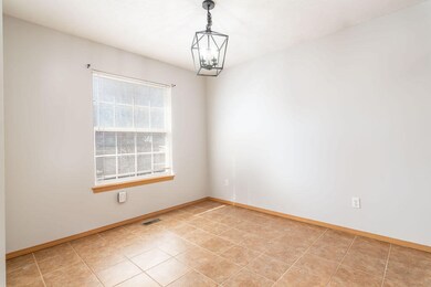 Kitchen Dining Area