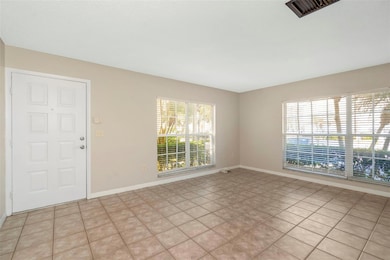 637 Kensington Lake Cir, Brandon, FL 33511 - photo 6