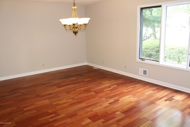 16 Kelly Ct, Bridgewater, NJ 08807 - photo 3