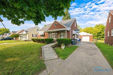 2272 Westmonte Rd, Toledo, OH 43607 - photo 2