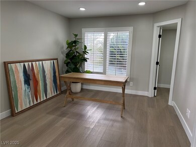 8848 Rainbow Ridge Dr, Las Vegas, NV 89117 - photo 6