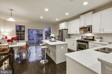 8165 Hollow Ct, Severn, MD 21144 - photo 5