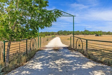 5028 Center Point Rd, Fredericksburg, TX 78624 - photo 5