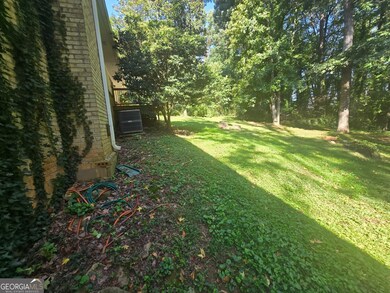 250 Kenilworth Cir, Stone Mountain, GA 30083 - photo 4