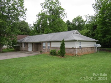 811 Reed St, Asheville, NC 28803 - photo 2