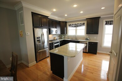 633 Regent Place NE, Washington, DC 20017 - photo 4
