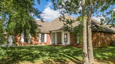 Front of House Right_