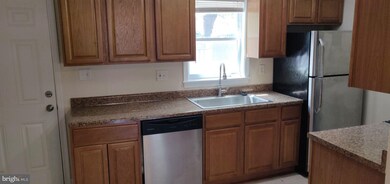 810 N Central Ave, Baltimore, MD 21202 - photo 2