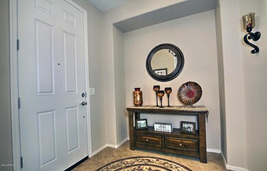 8146 W Cinder Brook Way-large-004-010-En