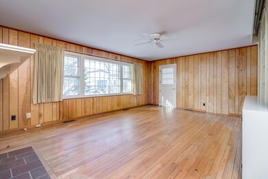 07 - 3447 Sunningdale Way-7.jpg[1]