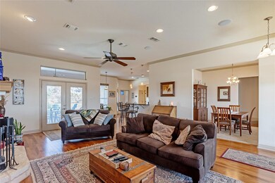 1305 Bentwater Pkwy, Granbury, TX 76049 - photo 6