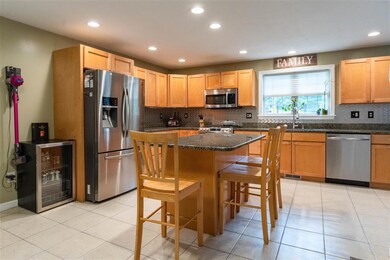 548 W Hollis St, Nashua, NH 03062 - photo 7