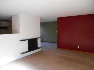 708 E Ashland St, Brockton, MA 02302 - photo 3