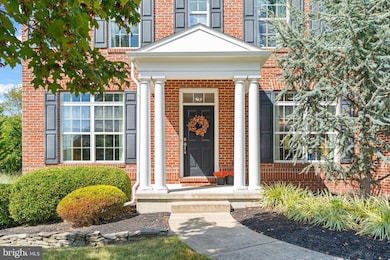 2370 Dewey Ln, Enola, PA 17025 - photo 2