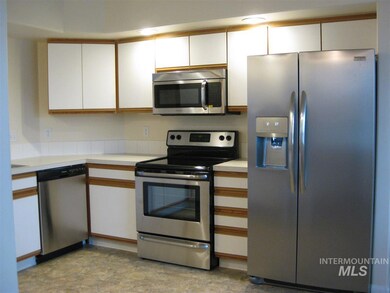 513 Fall Dr, Nampa, ID 83686 - photo 2