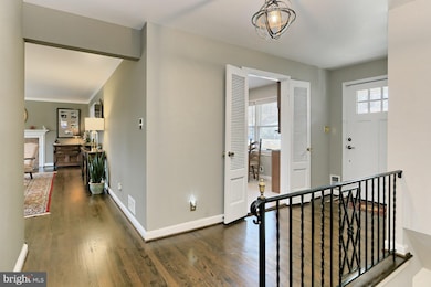 7119 Park Terrace Dr, Alexandria, VA 22307 - photo 4