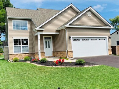 915 E Montgomery St, Allentown, PA 18103 - photo 2