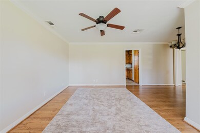 5210 De Lange Ln, Houston, TX 77092 - photo 6