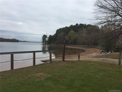 This is the subdivision water access lot to Lake N