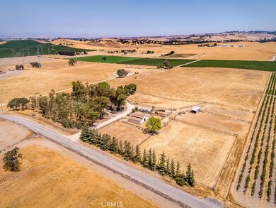 550 Hanson Rd, Paso Robles, CA 93446 - photo 2