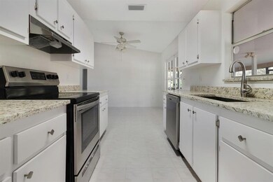 35_HD11512_Persimmon_BLVD35_mls