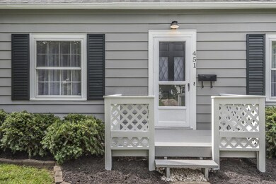451 E Jeffrey Place, Columbus, OH 43214 - photo 2
