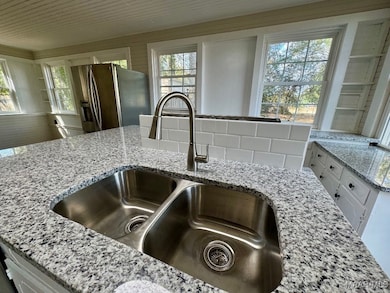 111 Stewart Ave, Greenville, AL 36037 - photo 4