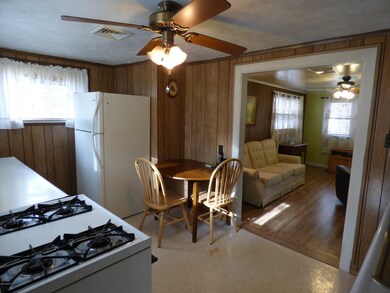 602 Platt St, Niles, MI 49120 - photo 3