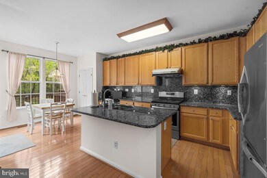 21368 Shady Wood Terrace, Broadlands, VA 20148 - photo 7