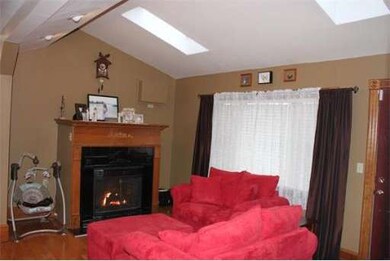 563 Bay St, Taunton, MA 02780 - photo 5