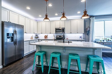 215 Gipple St NE, Orting, WA 98360 - photo 7