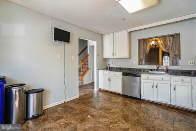 9308 Daly Ct, Laurel, MD 20723 - photo 5