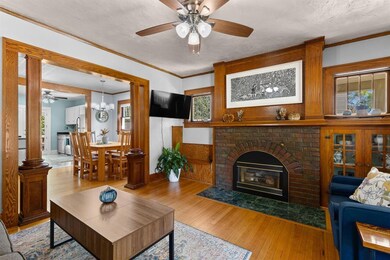 2123 38th St, Des Moines, IA 50310 - photo 7