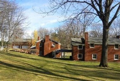 50702 Garrett Rd unit 2, Dowagiac, MI 49047 - photo 3