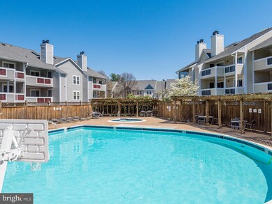 12914 Grays Pointe Rd unit A, Fairfax, VA 22033 - photo 2