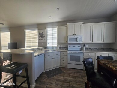650 N Hawes Rd unit 3312, Mesa, AZ 85207 - photo 2