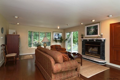 4074 River Rd, Schenectady, NY 12309 - photo 7