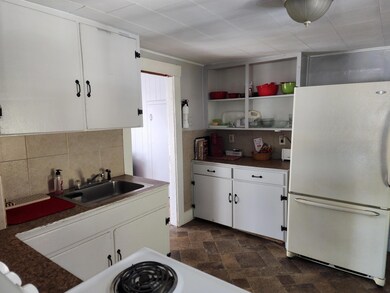 6 Hager Ln unit C, Littleton, NH 03561 - photo 2