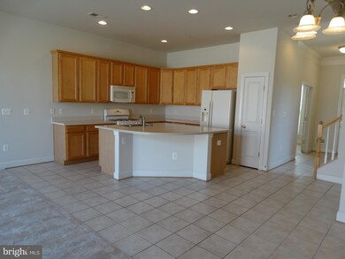 23612 Bennett Chase Dr, Clarksburg, MD 20871 - photo 3