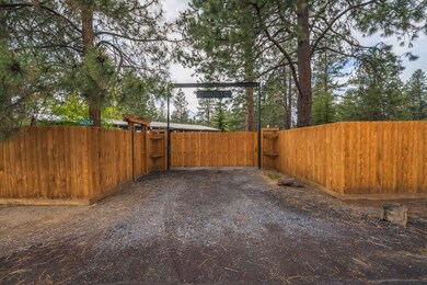 60263 Turquoise Rd, Bend, OR 97702 - photo 3