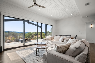 19201 Crusoe Cove unit 20, Spicewood, TX 78669 - photo 7